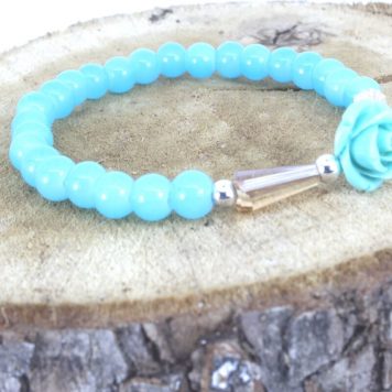 Armband Lichtfarbe Türkis mit Röschen in Mint
