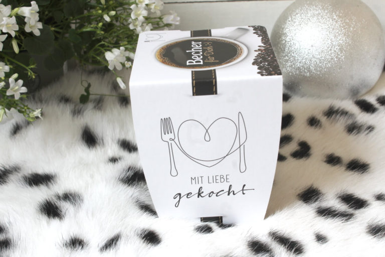Henkelbecher Sprüche Kaffeetasse Mit Liebe gekocht