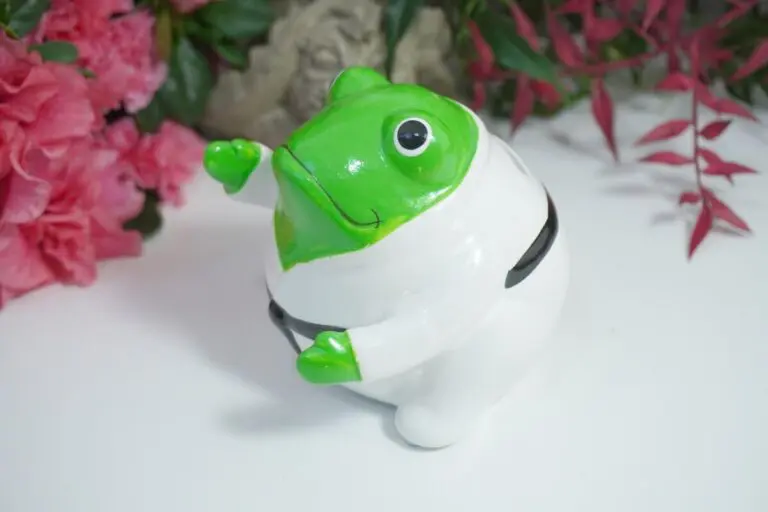 Pomme Pidou Freddy Spardose Karate