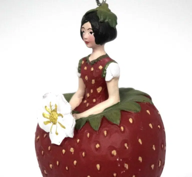 Deko Figur Blumenmädchen Erdbeermädchen zum Hängen