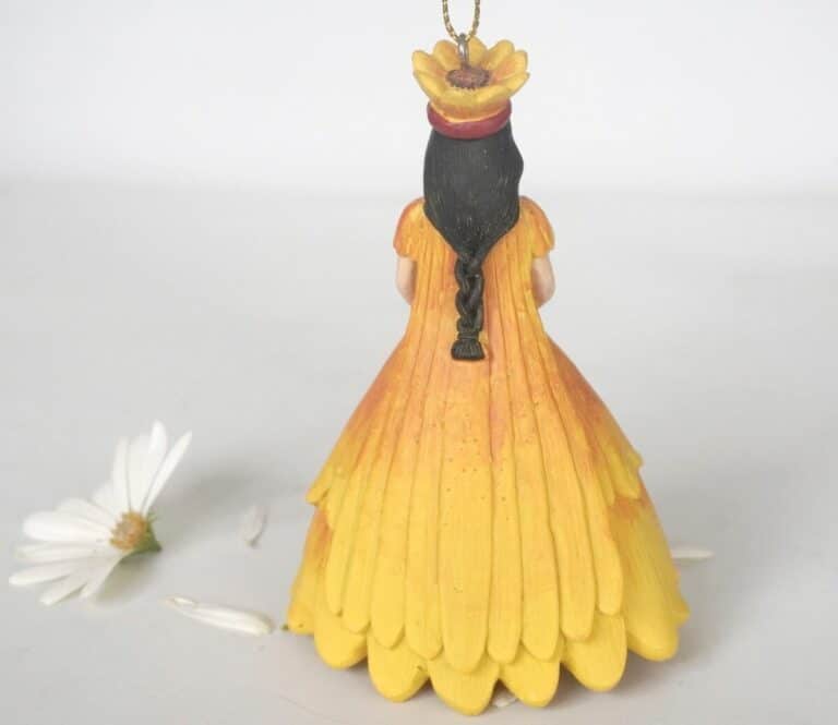 Deko Figur Blumenmädchen Sonnenhutmädchen zum Hängen