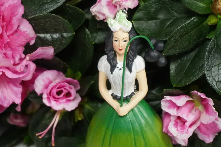 Deko Figur Dekohänger Blumenkind Träubchen