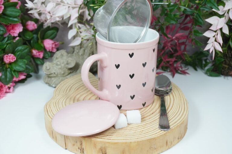 Henkelbecher Teetasse mit Deckel und Sieb Rosa Herz
