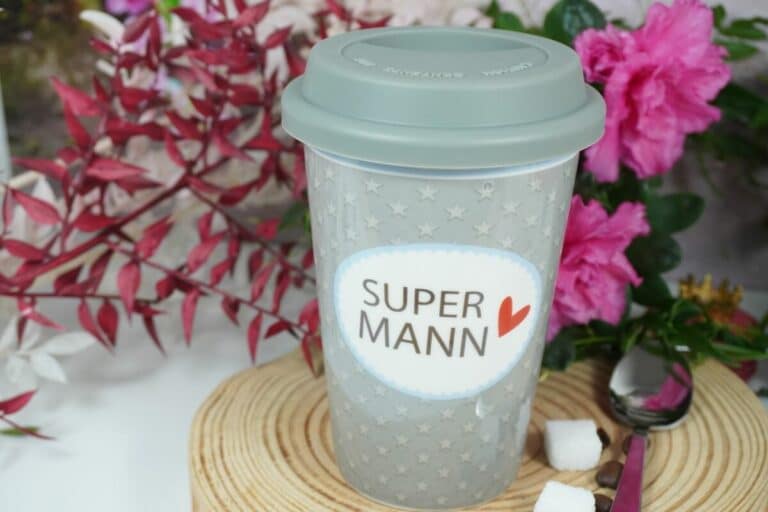 Coffee To Go Becher mit Deckel Supermann