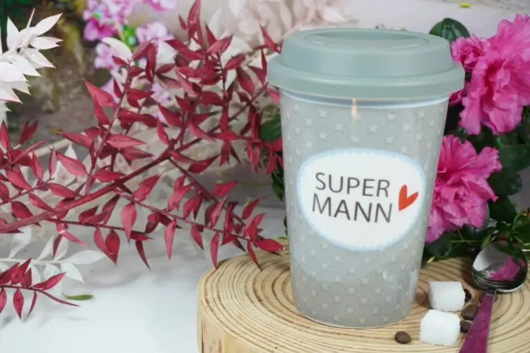 Coffee To Go Becher mit Deckel Supermann