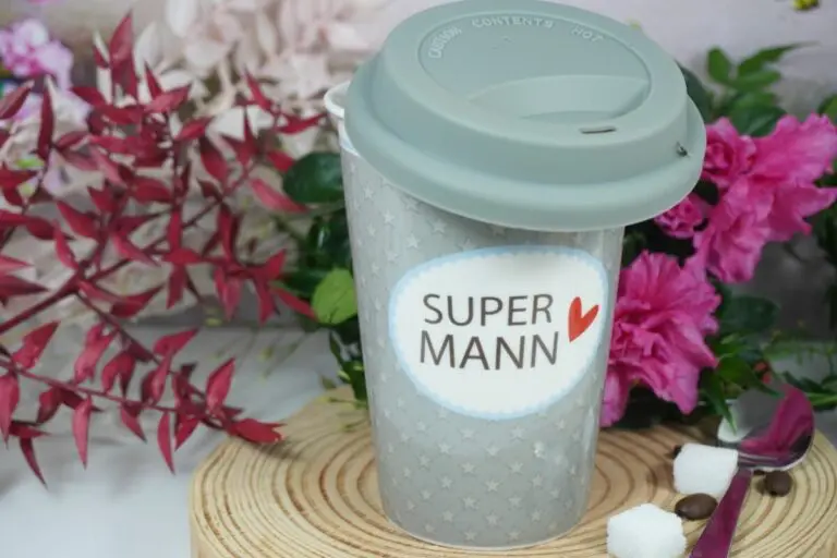 Coffee To Go Becher mit Deckel Supermann