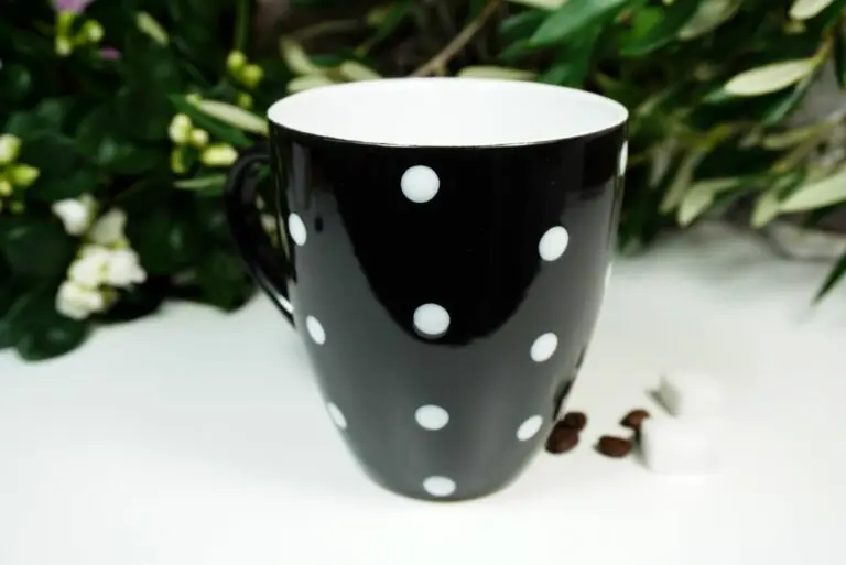 Henkelbecher Sprüche Kaffeetasse White Pünktchen