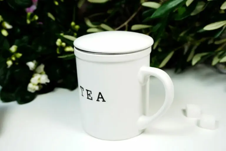 Henkelbecher Teetasse Set mit Deckel & Sieb White Tea
