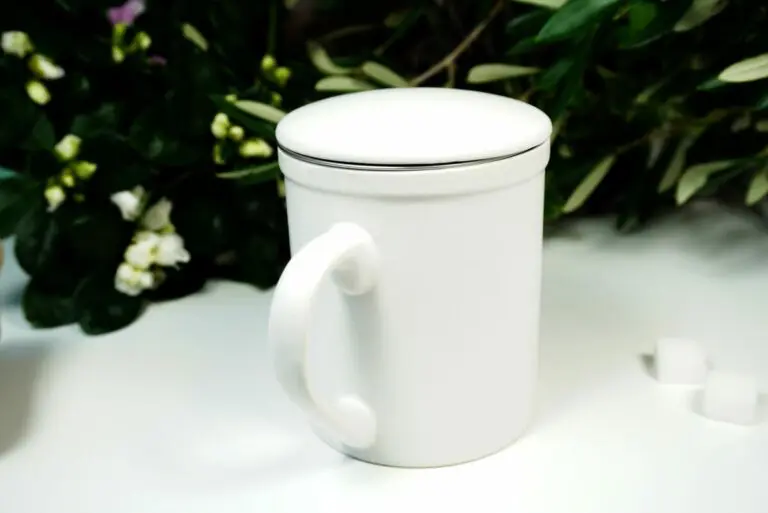 Henkelbecher Teetasse Set mit Deckel & Sieb White Tea