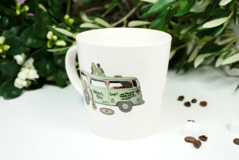 PPD Henkelbecher Bulli Be free in Geschenkbox