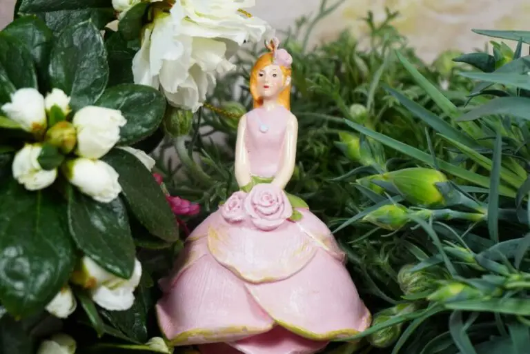 Deko Figur Dekohänger Blumenmädchen Rosa