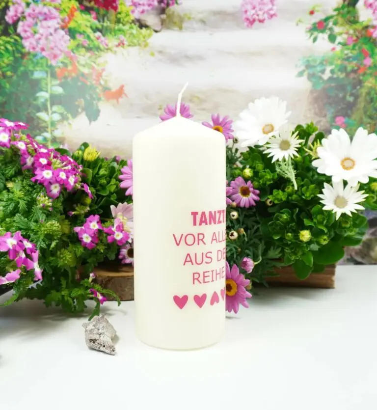 Kerzilein Kerze Flamme Tanzt Vor Allem Aus Der Reihe Pink