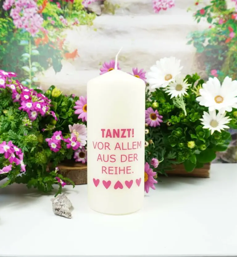 Kerzilein Kerze Flamme Tanzt Vor Allem Aus Der Reihe Pink