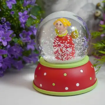 Pape Schneekugel Glimmerkugel Red Angel with Red Base & White & Green Dot