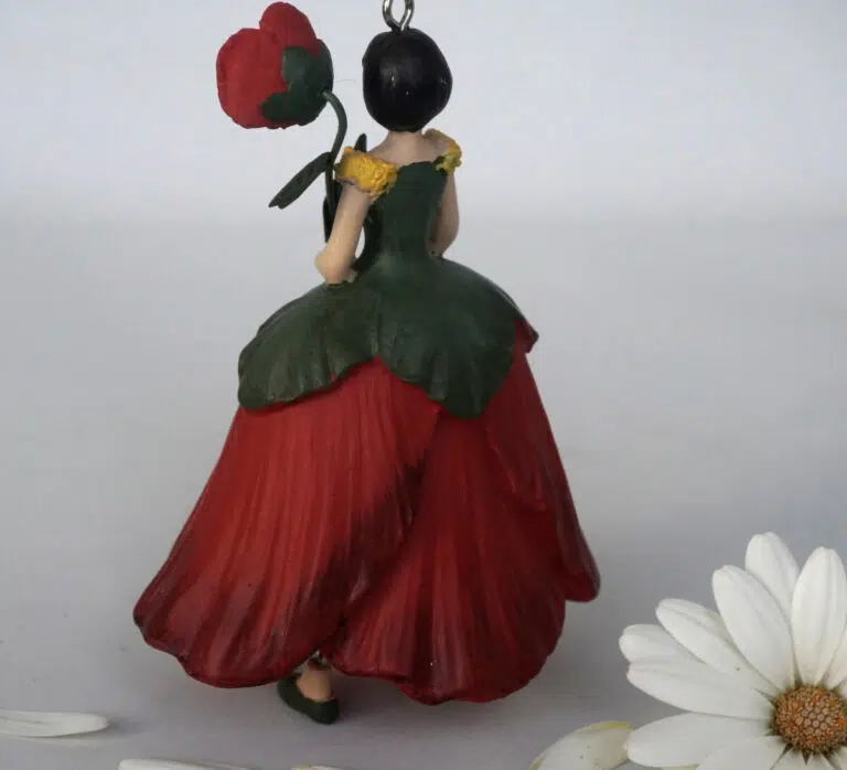 Deko Figur Blumenmädchen Mohnblumenmädchen zum Hängen