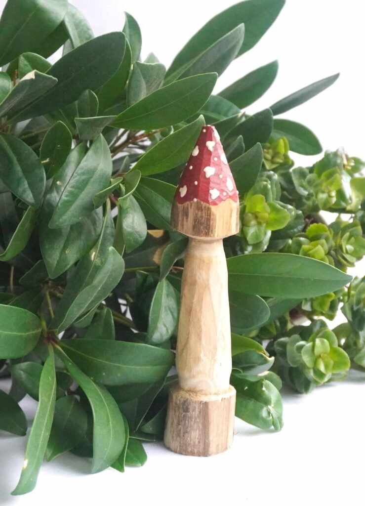 Deko Pilz Baum Holz Fliegenpilz Natur Herbstdeko