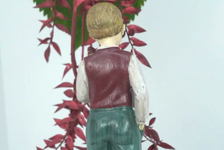 Dekofigur Clayre & Eef Jungen Figur mit Clown Puppe