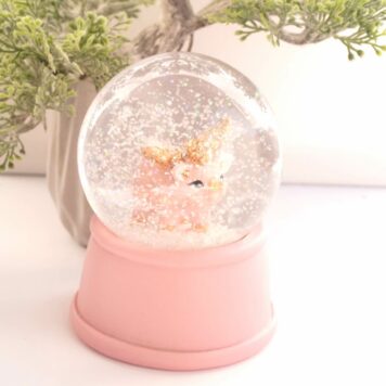 Schneekugel Glimmerkugel Schutzengel Rose