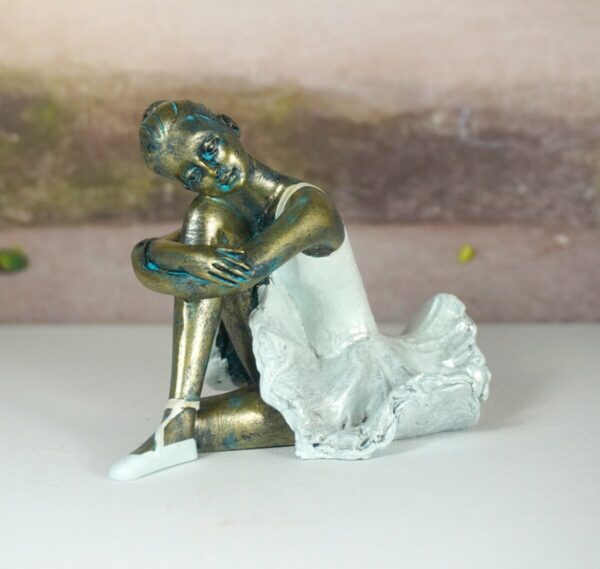 Ballerina Grazil Ballett Figur Dekofigur Tanzpause