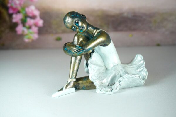 Ballerina Grazil Ballett Figur Dekofigur Tanzpause
