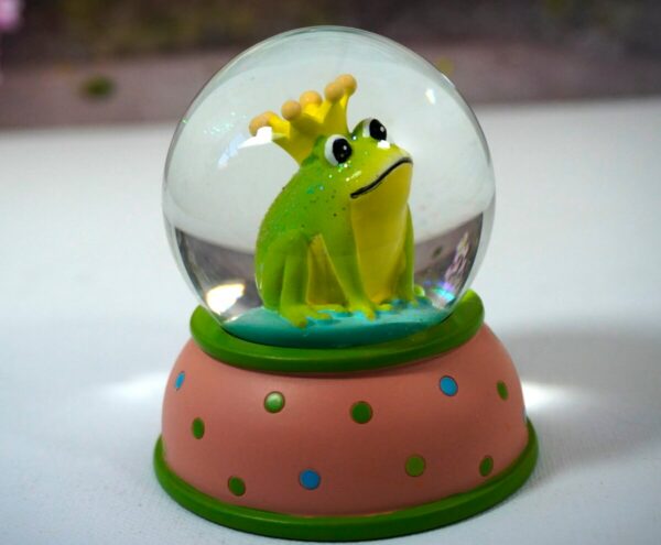 Pape Schneekugel Glimmerkugel Sweet Froschkönig GRB