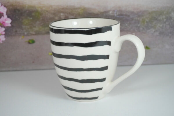 Wurm Henkelbecher Tasse Pott XL Quer Black Stripes