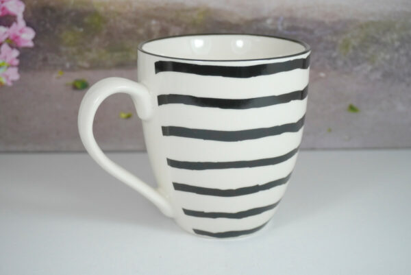 Wurm Henkelbecher Tasse Pott XL Quer Black Stripes