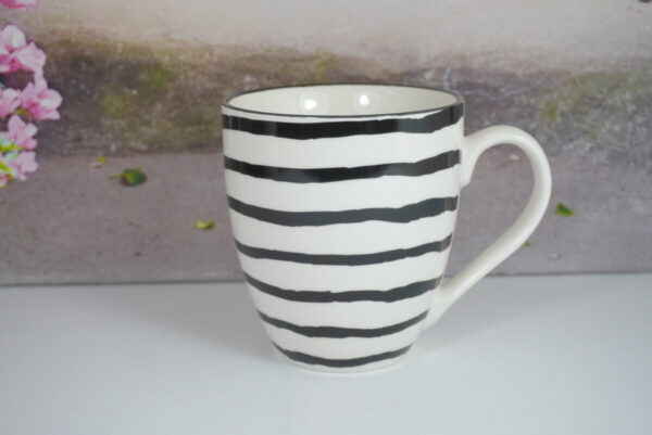 Wurm Henkelbecher Tasse Pott XL Quer Black Stripes