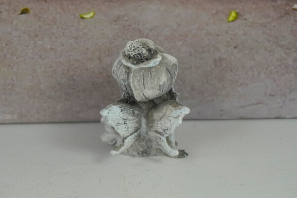 Deko Figur Kleines Schutzengelchen Steingrau Mädel