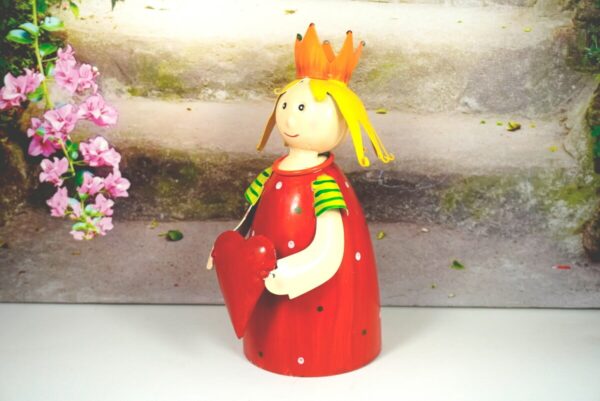 Deko Figur Dekoration Blechpuppe Little König mit Herz Rot