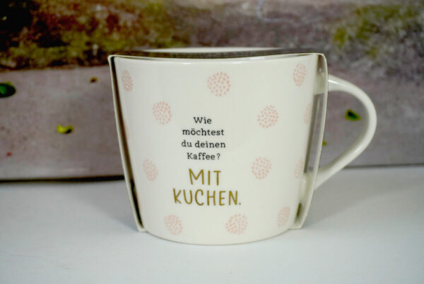 Grafik Werkstatt Kaffeebecher Wie möchtest du deinen Kaffee MIT KUCHEN