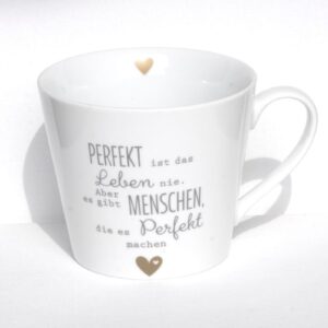 Krasilnikoff Kaffeebecher Kaffeetasse Sprüche Tasse Mug Cup Perfekt ist das Leben nie aber es gibt Menschen die es Perfekt machen